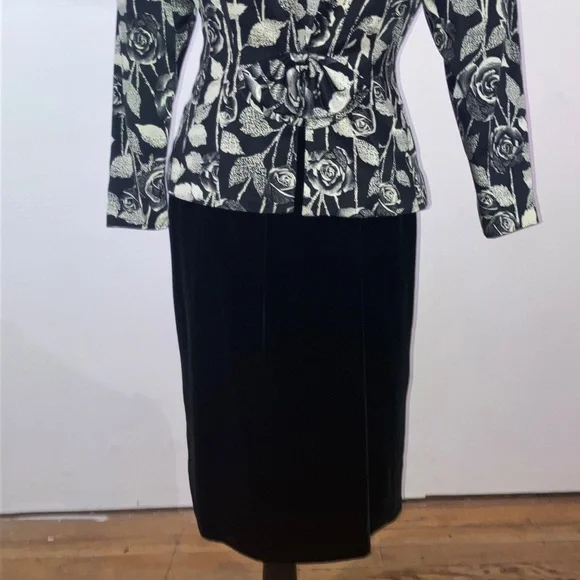 Vintage silk and velvet dress set - Picture 13 of 15